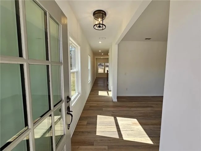 Building Photo - 48 Silverleaf Trl