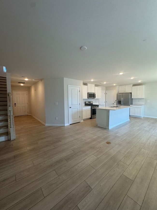 Building Photo - Statesville Rental: New 3BR Home w/ Pool Access & High-Speed Internet