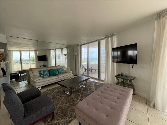 Foto del edificio - 5151 Collins Ave