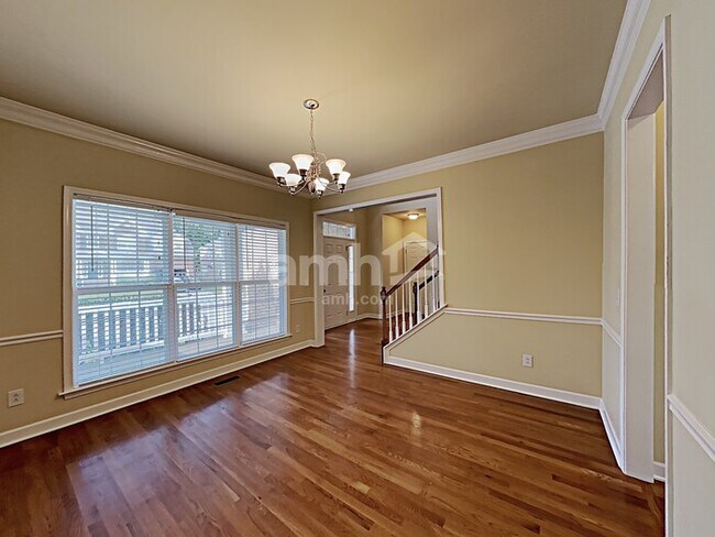 Foto del edificio - 2062 Keene Cir
