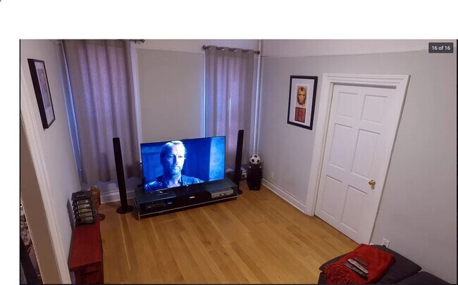 LIVING ROOM 450SF - 850 Faile St