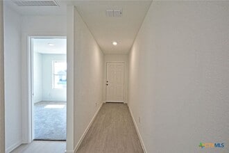 Building Photo - 3243 Gingham Pt