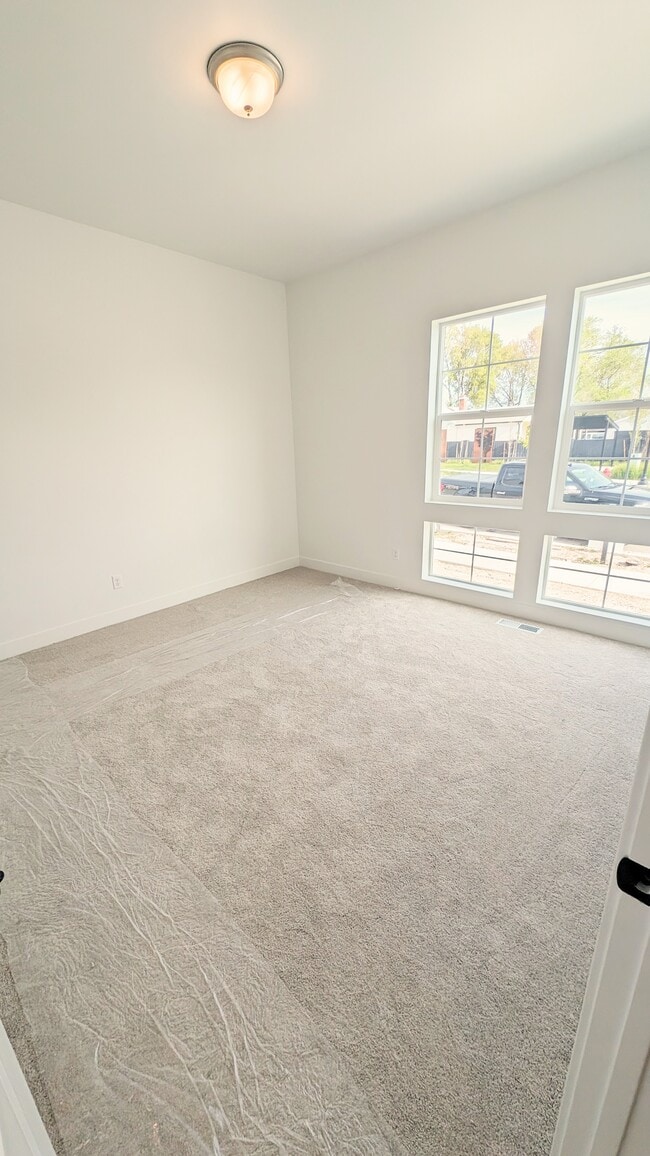 Building Photo - 1679 Laurel Chase Dr