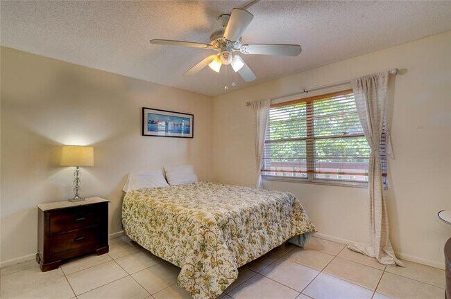 Foto del edificio - 3102 Portofino Point