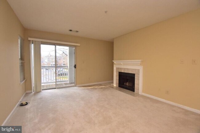 Building Photo - 20311 Beechwood Terrace