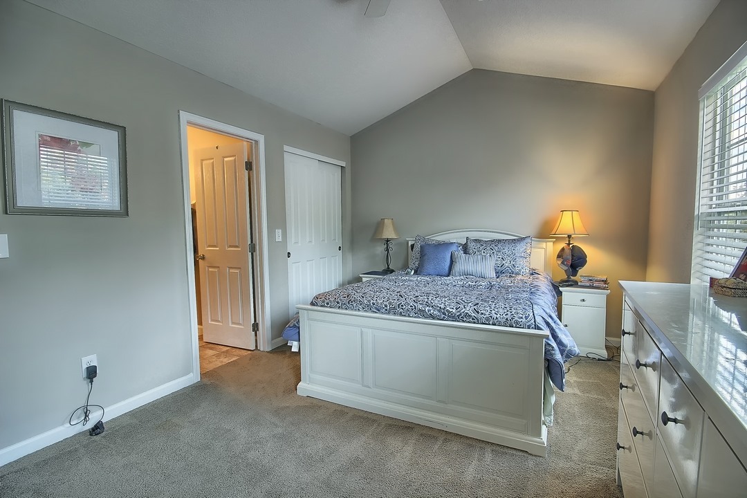Foto principal - 7474 Sancus Blvd