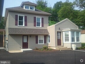 Building Photo - 1711 Lincoln Hwy