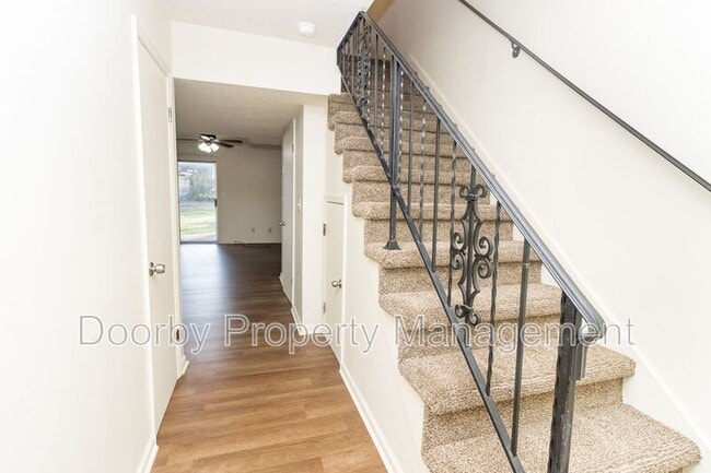 Foto del edificio - 5206 Sunbeam Ave