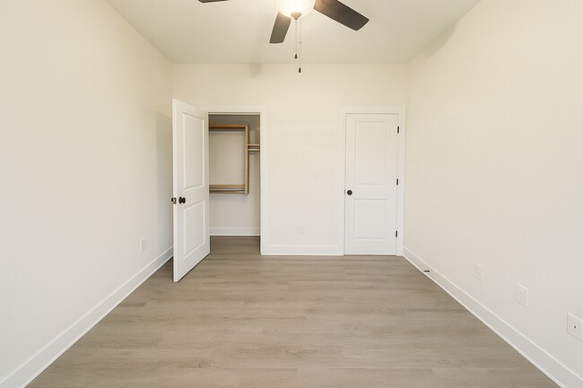 Foto del edificio - 1626/28 S Hickory Creek St