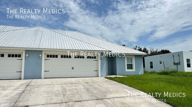 Building Photo - 8219 Cozumel Ln