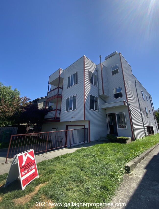 2021-Exterior - 2021 NW 59th St