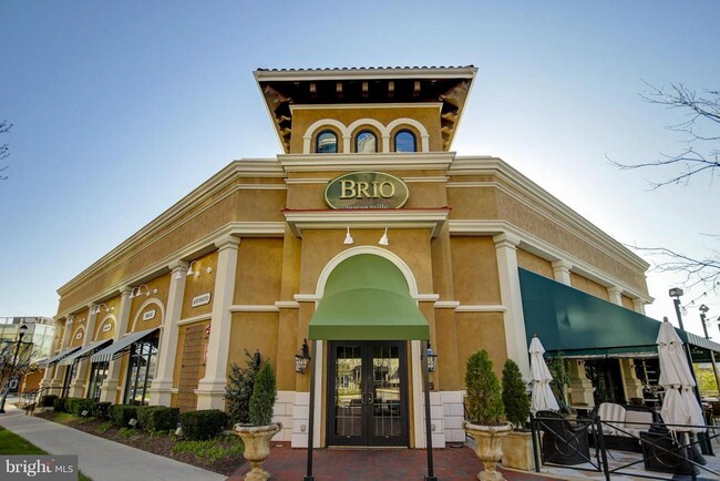 Building Photo - 1915 Towne Centre Blvd