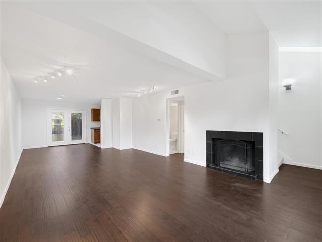 Foto del edificio - 7611 Woodthrush Dr