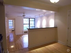 Building Photo - 487 W End Ave