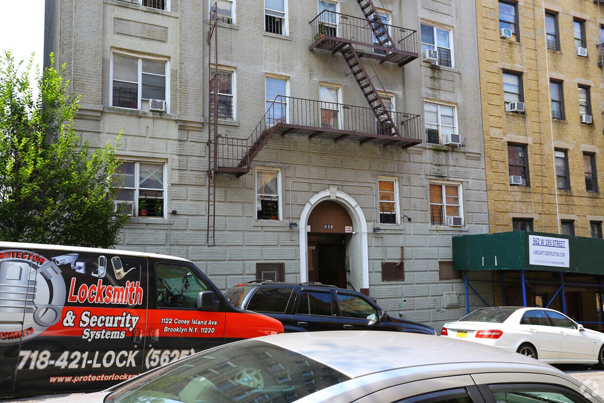 Foto del edificio - 558-560 W 193rd St