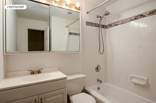 Building Photo - 164 W 83rd St