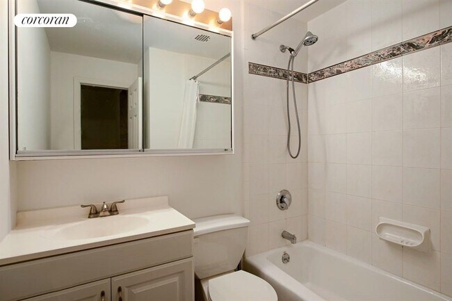 Foto del edificio - 164 W 83rd St