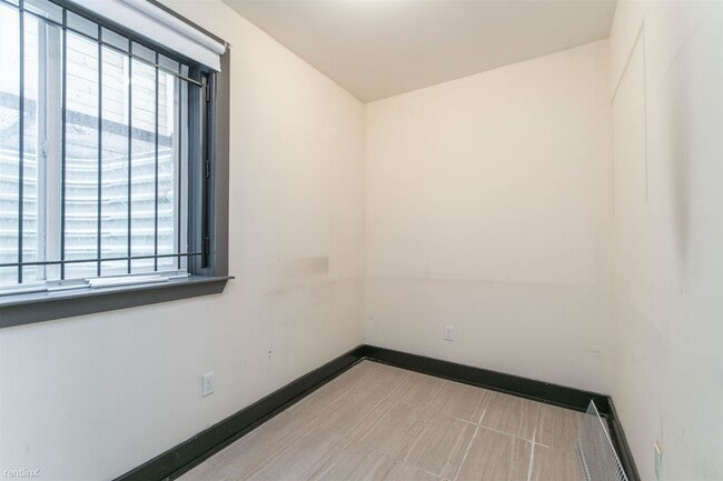 Building Photo - 4 br, 2 bath Duplex - 1819 N BOUVIER ST Un...