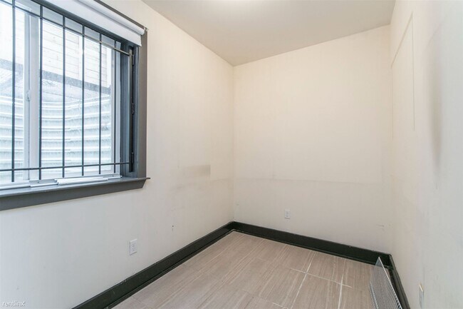 Foto del edificio - 6 br, 2 bath Duplex - 1819 N BOUVIER ST Un...