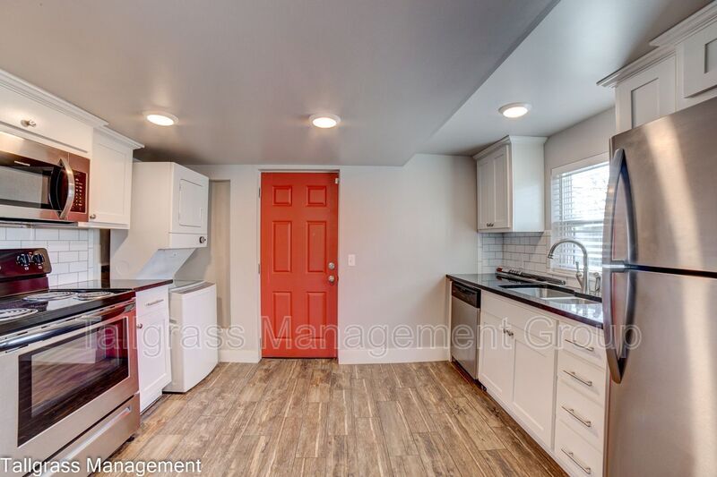 Primary Photo - 2516 E 6th St