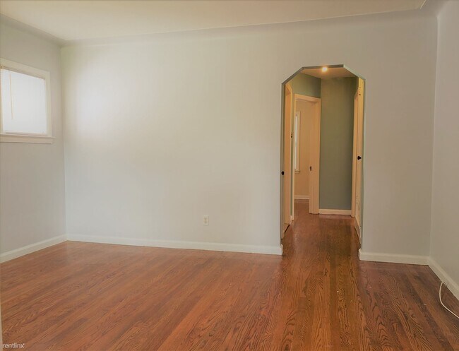 Building Photo - 3 br, 1 bath House - 453 Channing St