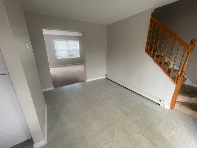 Foto del edificio - 707 Ridge Rd