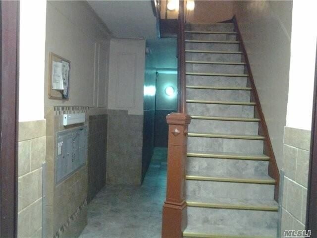 Foto del edificio - 32-47 48th St