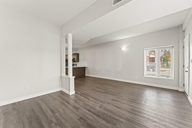 Photo du bâtiment - 1501 Elsmere Av