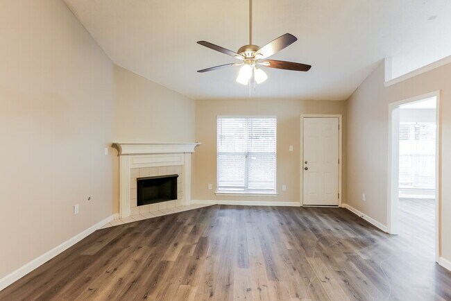 Building Photo - 9163 Bentley Woods Dr