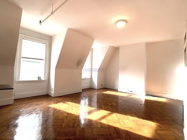 Foto del edificio - 309 W 107th St