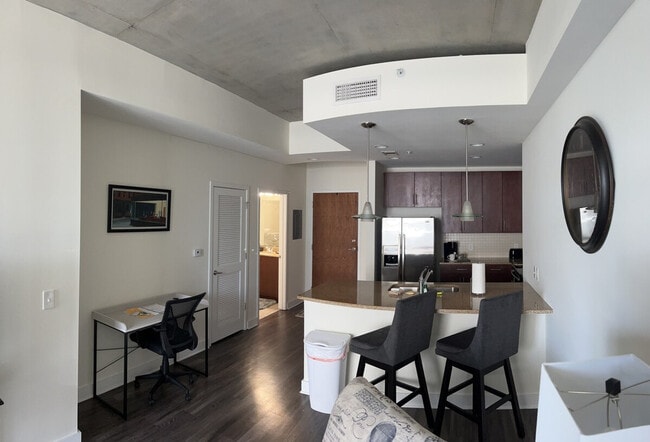 Foto del edificio - 400 S Tryon St