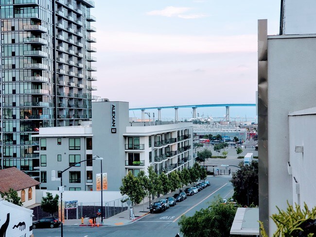 Foto del edificio - 1225 Island Ave