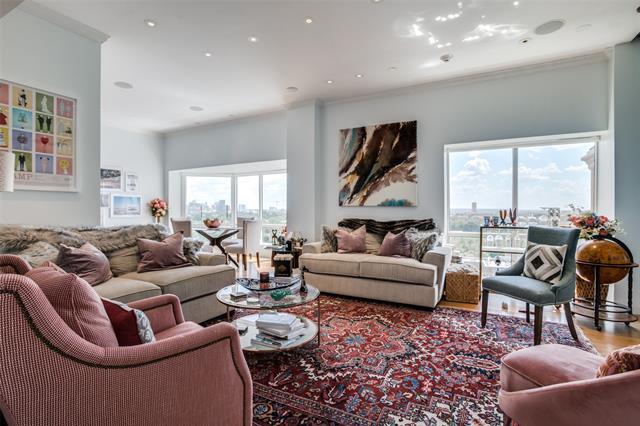 Foto del edificio - 4242 Lomo Alto Dr