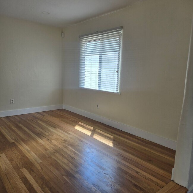 Foto del edificio - 4 Bedroom House