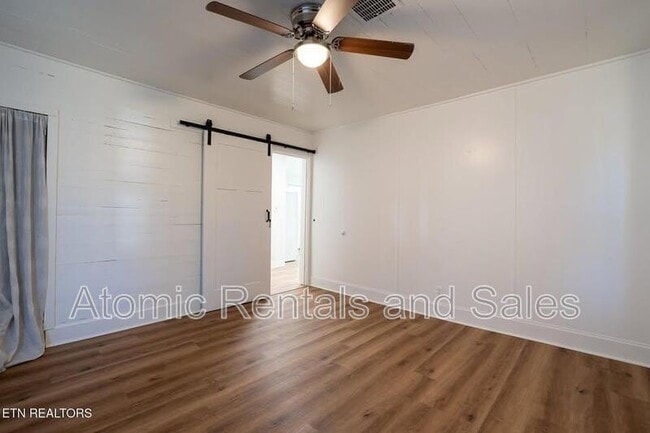 Building Photo - 614 E Brushy Valley Dr