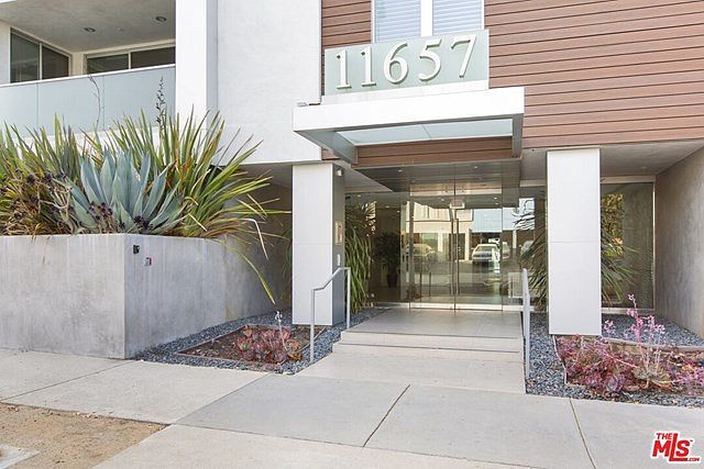 Foto principal - 11657 Chenault St