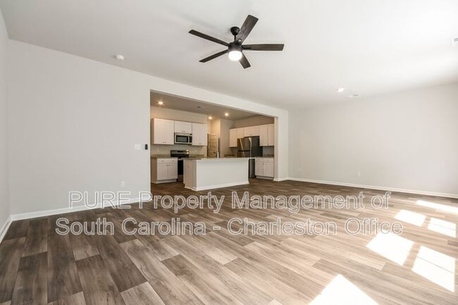 Building Photo - 159 Fern Brg Dr