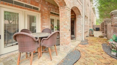 Building Photo - 44 Versante Ct