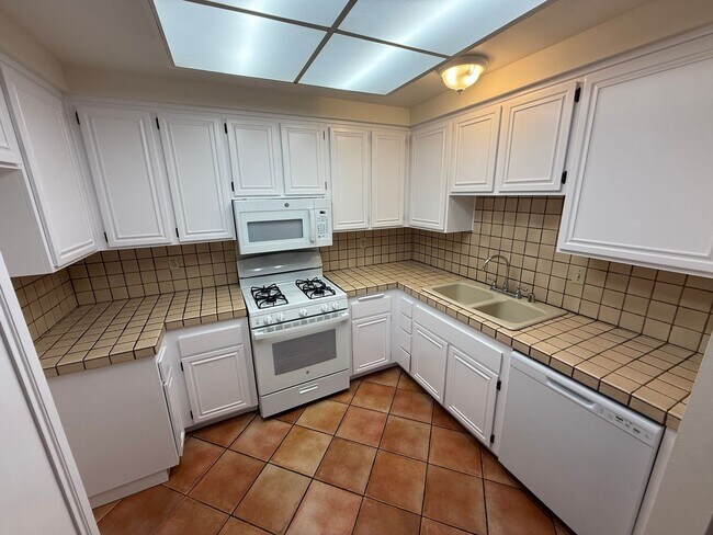 Foto del edificio - Valencia 3 Bedroom for Rent.