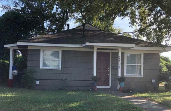 Building Photo - 2501 17th Street Ensley