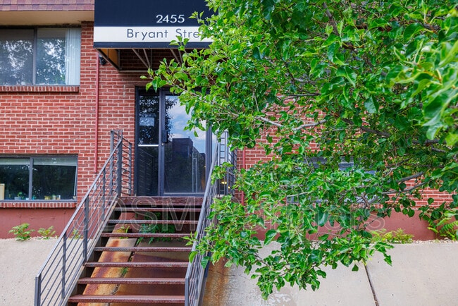 Foto del edificio - 2455 Bryant St