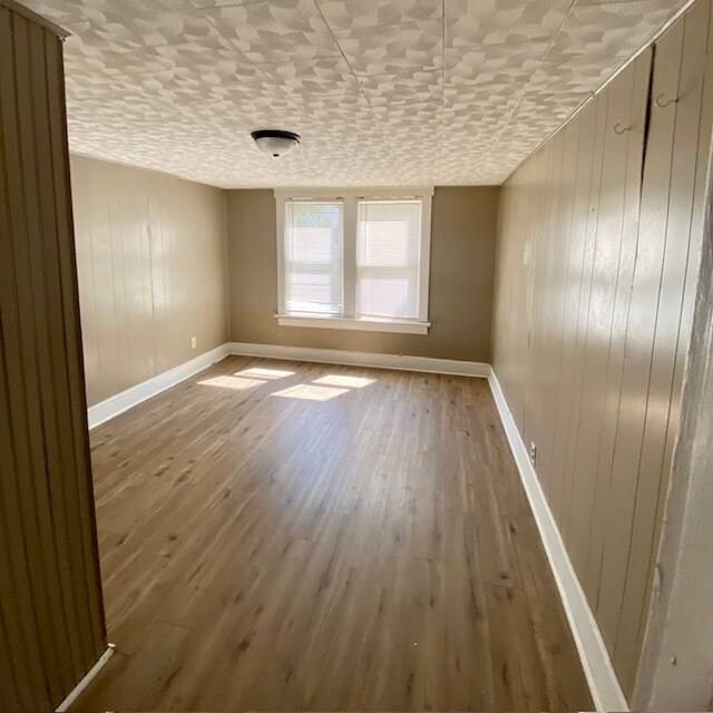 Foto del edificio - 210 E Hill St