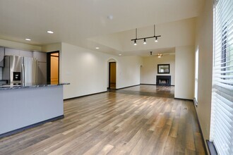 Building Photo - 5203 E 78th Pl