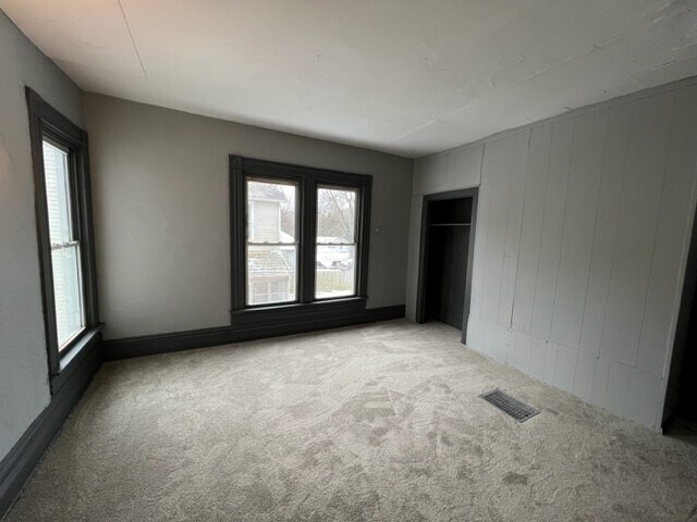 Foto del edificio - 409 Mead St