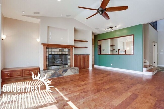 Building Photo - Exquisite 3Bdm 2.5Ba with Pool Room Luxury...