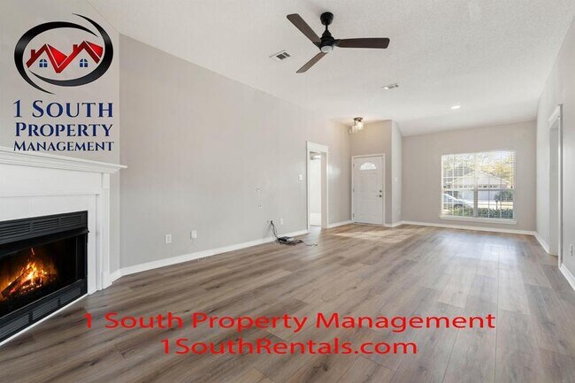 Building Photo - 8924 Spring Grove N