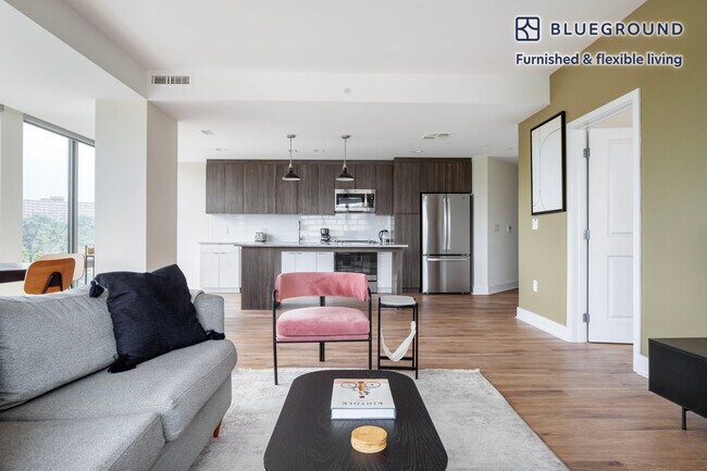 Foto del edificio - 1446 S Grant St