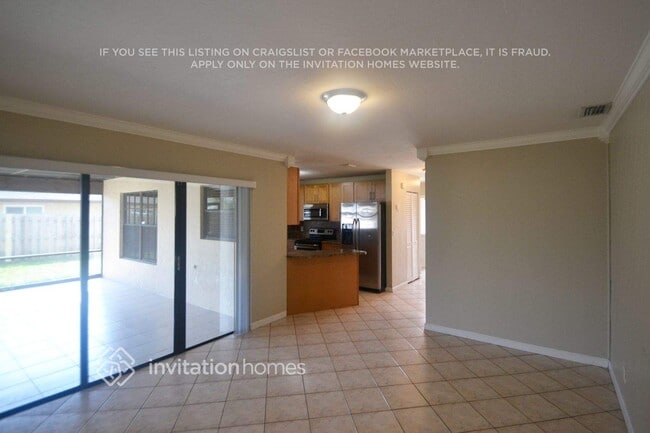 Foto del edificio - 1454 SW 26th Ave