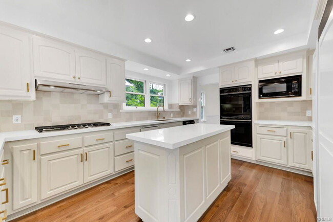 Building Photo - 4722 Forman Ln