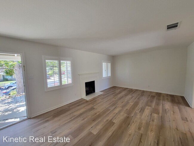 Foto del edificio - 5 br, 2 bath House - 3312 N Lucille Ln.